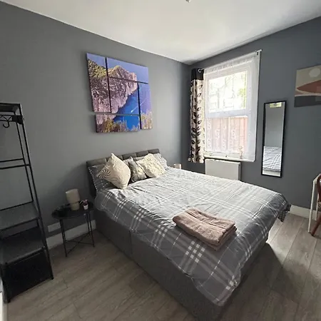 Hatton Homes: Tottenham